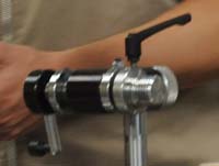 Thread cutting jig