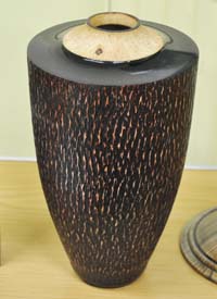 Textured hollow form