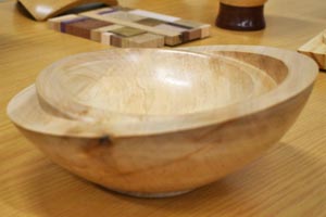Bowl within a bowl
