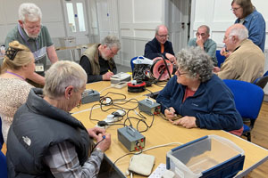 Hands on at Ryedale Woodturners