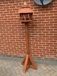 Bird table
