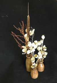 bud vase with grasses and popplies
