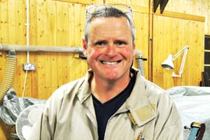 Les Thorne woodturner